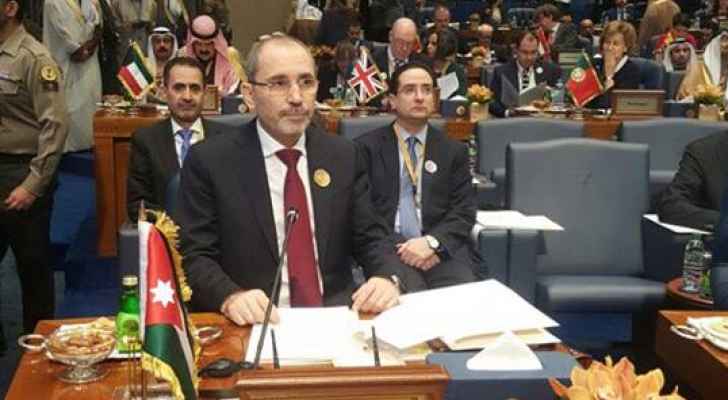 الصفدي يطلب بمحاصرة ’داعش‘ في الفضاء