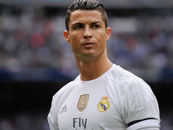 فرانس فوتبول: رونالدو يرغب في الانتقال