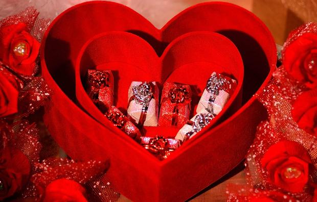 الإفتاء المصرية تجيز الاحتفال بالفالنتاين