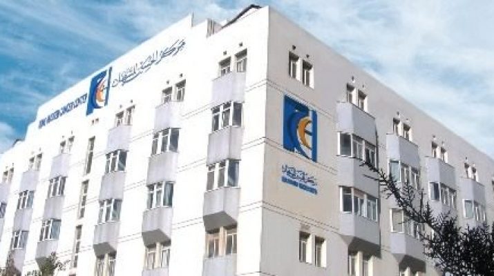 مرضى السرطان يرفضون بيانات الحكومة ويعتصمون