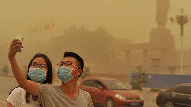 ’السيلفي‘ خطيئة وشكل من مظاهر النفاق