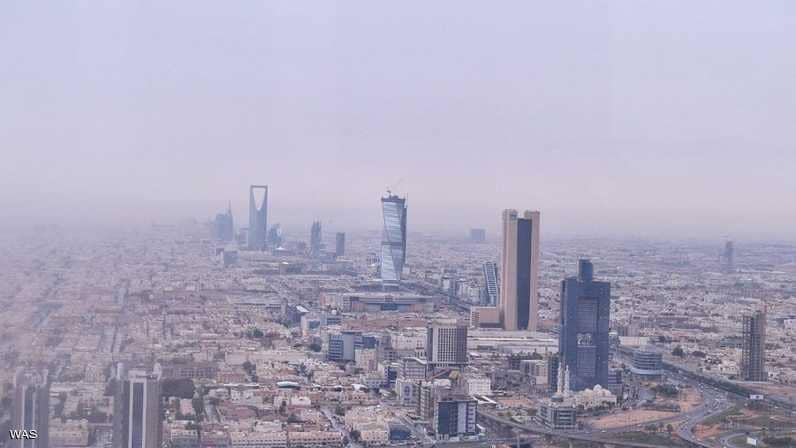 الطقس يعلق الدراسة في مدارس بالسعودية