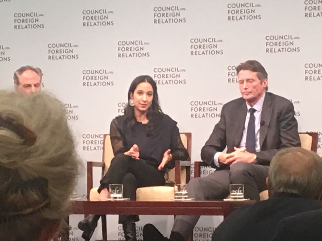 سارة عبيدات .. . على طريق