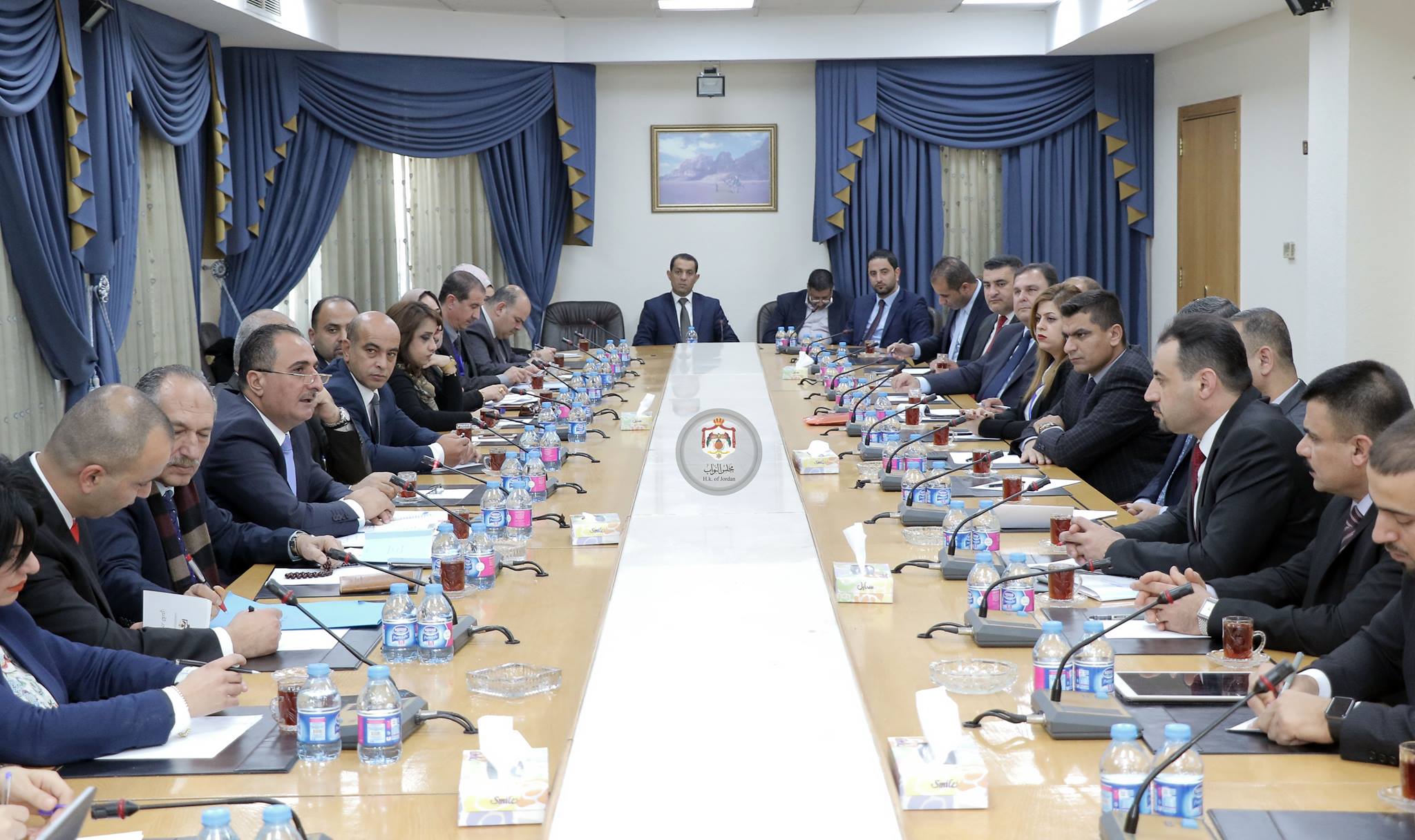 القانونية النيابية تلتقي وفدا برلمانيا عراقيا