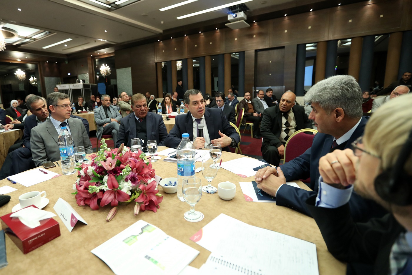 الحكومة والبنك الدولي يطلقان مشروع سيناريوهات