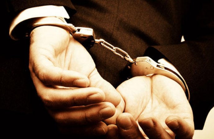 الأمن يلقي القبض على سارق قاصتين