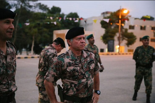 الملك: جيشنا ما كان يوما إلا