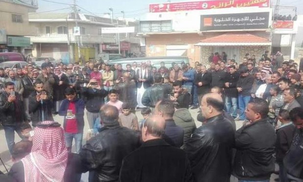 مسيرة في ذيبان احتجاجا على رفع