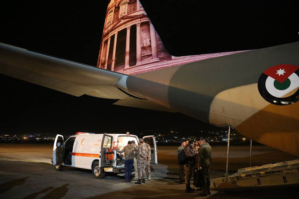 طائرة اخلاء طبي تنقل مصابا أردنيا