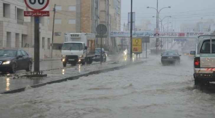 اغلاق جزء من شارع الهاشمي في