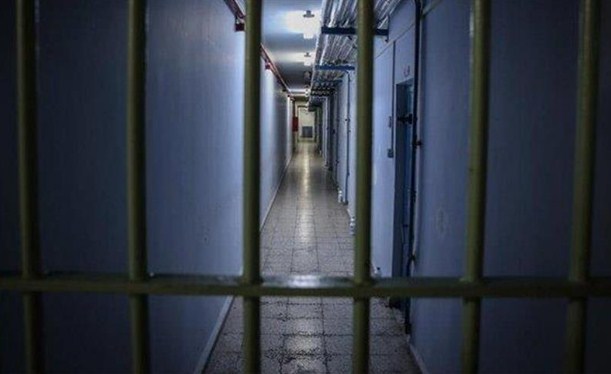 الاحتلال يعتقل 15 الف فلسطينية منذ