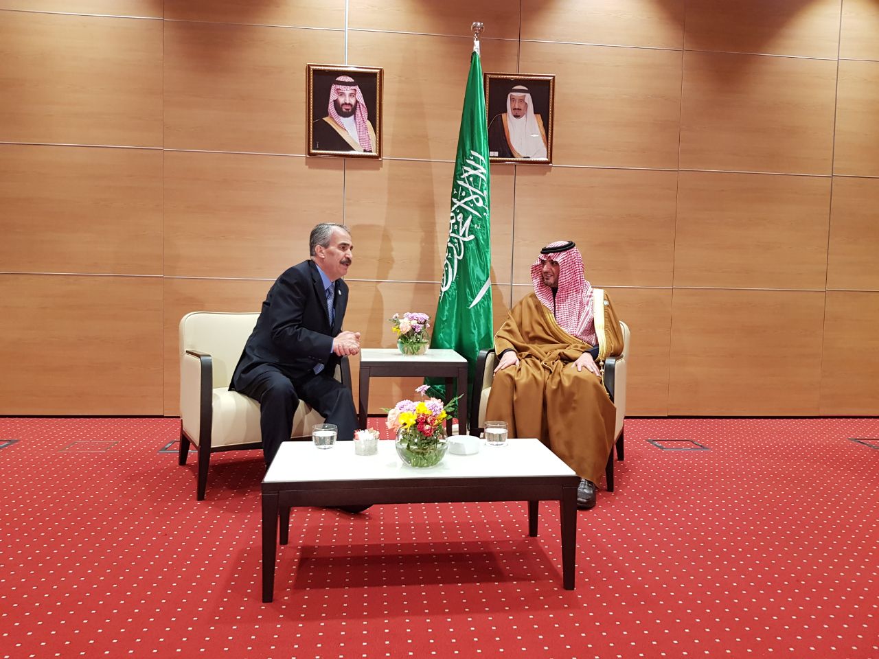 وزير الداخلية يلتقي نظيره السعودي