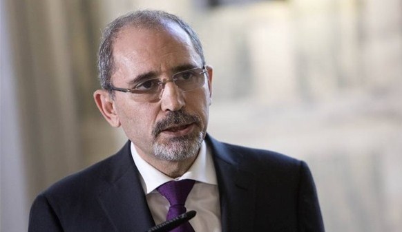 الصفدي يبحث العلاقات الثنائية والدولية مع