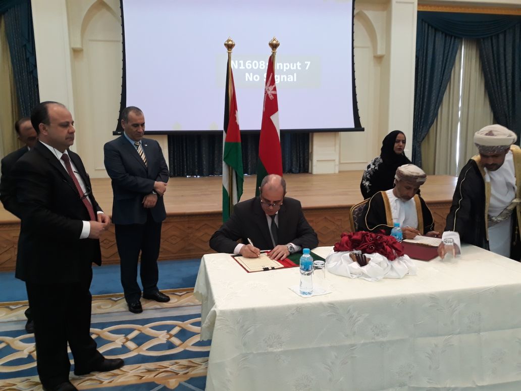 الأردن وسلطنة عمان تبحثان تعزيز التعاون