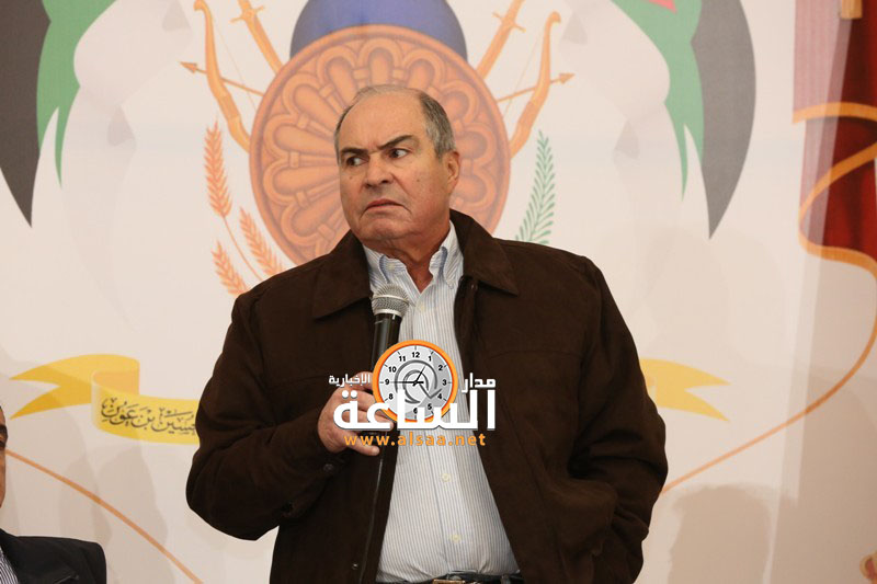 شاب كركي يحشر الملقي والفريق الوزاري