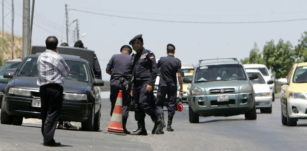 حملة أمنية في الرصيفة وعوجان لضبط