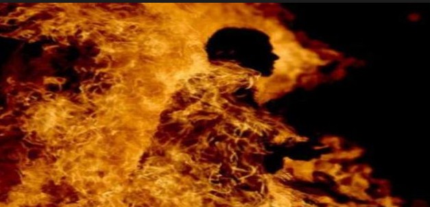 نزيل متهم بقتل فتاة وإحراق جثتها