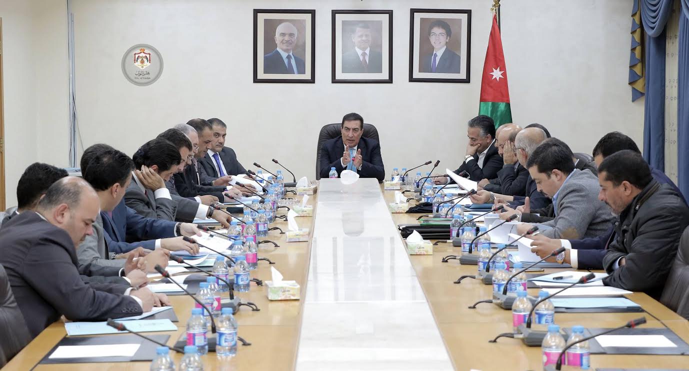 الطراونة يؤكد أهمية إعطاء التشريعات الأولوية