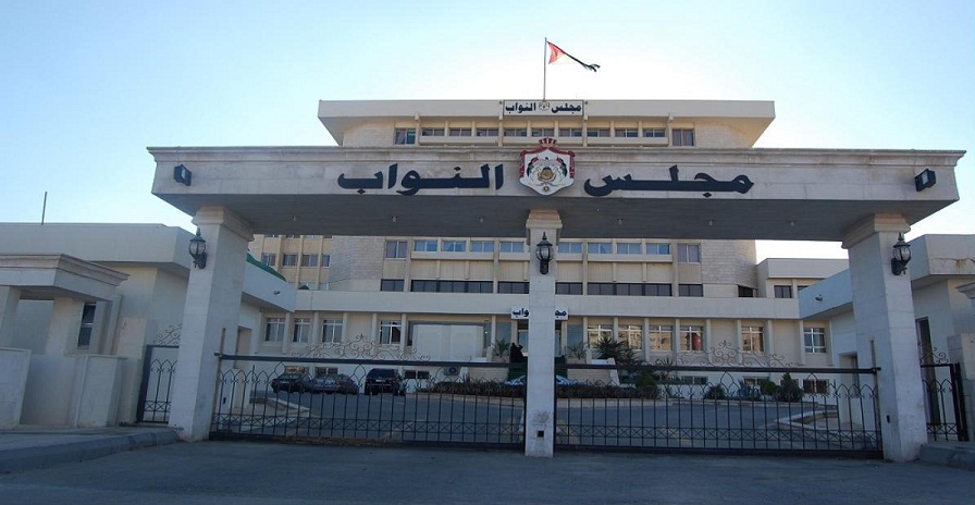 القيسي رئيسا للمشتركة القانونية والاقتصاد