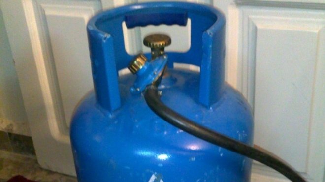 حقيقة الغاز المنبعث وسط حي سكني