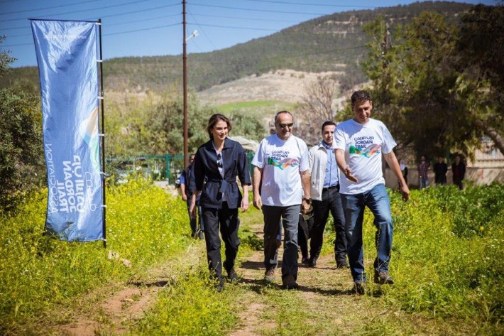الملكة رانيا تشارك بمسار درب الأردن