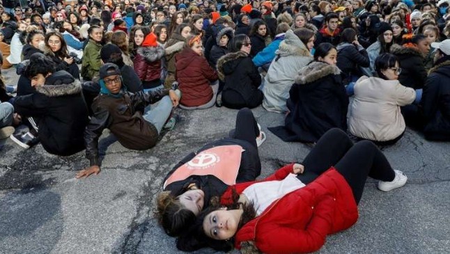 مظاهرات حاشدة في الولايات المتحدة لتقييد