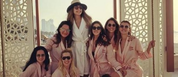 أرادت توديع العزوبية مع صديقاتها.. فودّعن