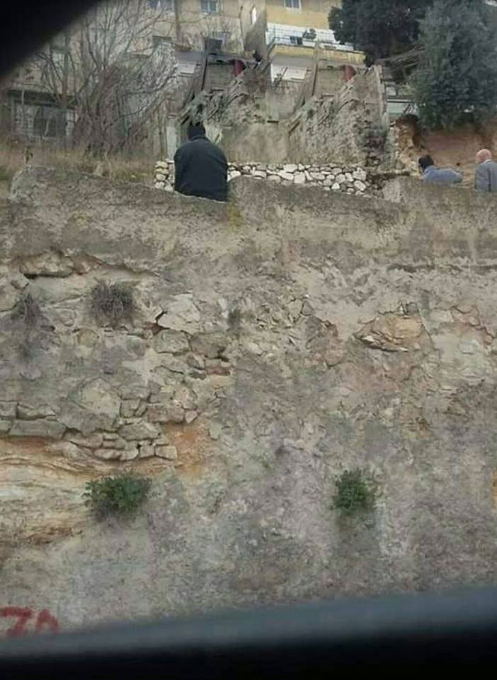 انهيار جزئي في جبل بمنطقة جبل