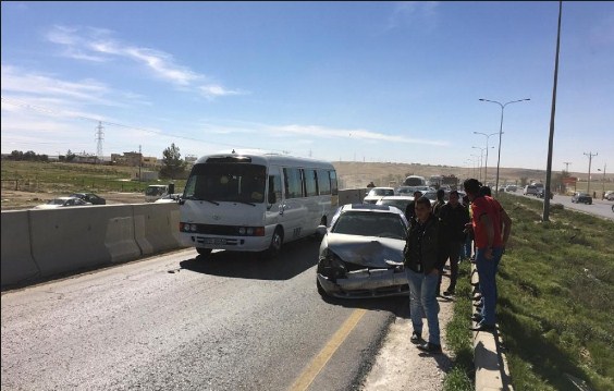 تصادم سبع مركبات يتسبب بازمة خانقة