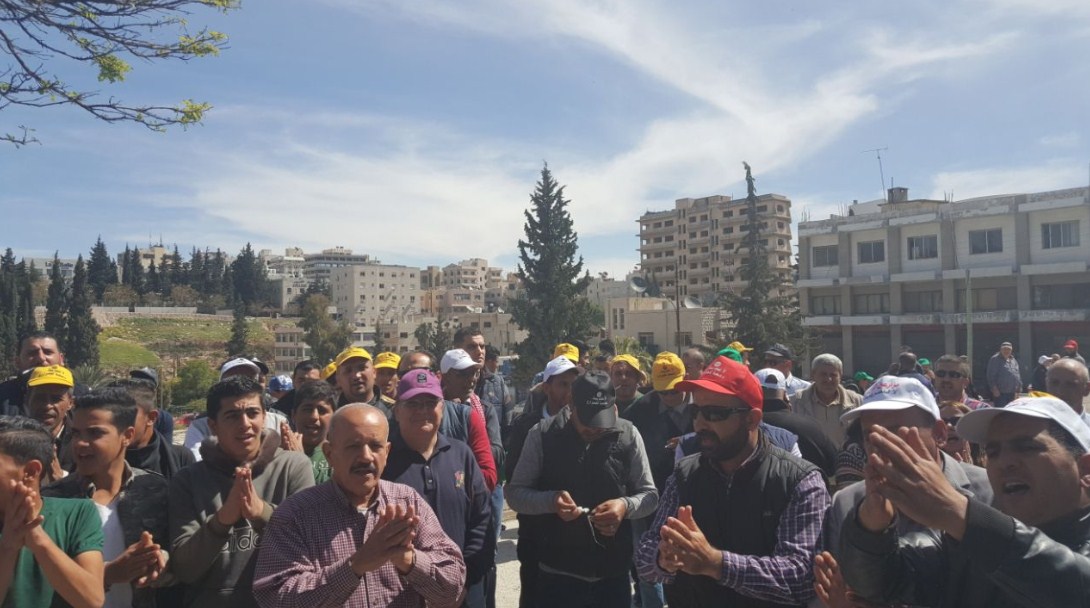 «اتفاق» يفض اعتصام المزارعين