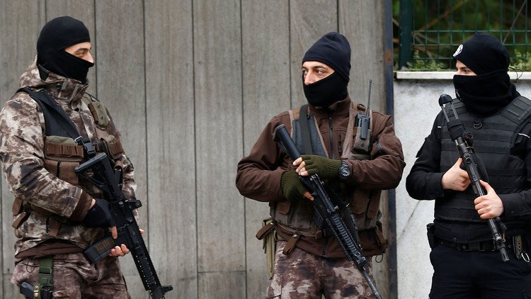 محكمة تركية تصدر قرارا بحبس قاض