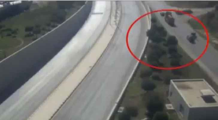 بالفيديو.. عدم الامتثال لقوانين السير يتسبب