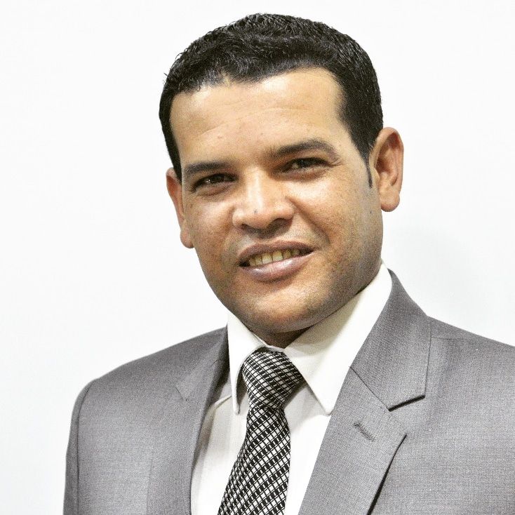 «نشمي» تتقدم الجموع في مؤتمر تونس