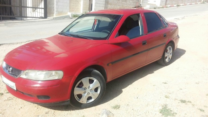 احذروا.. سيارة «ابل فكترا» في دير