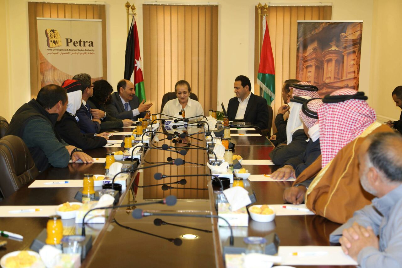 العموش يستقبل الأميرة عالية بنت الحسين