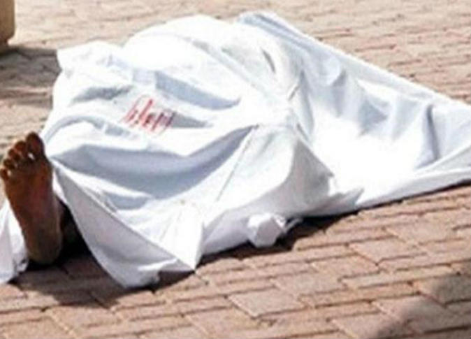 وفاة عامل مصري اثر سقوط حجر