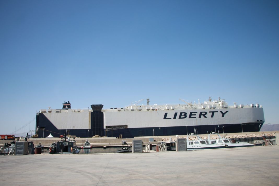 وصول السفينة الأمريكية (ليبرتي برايد) إلى