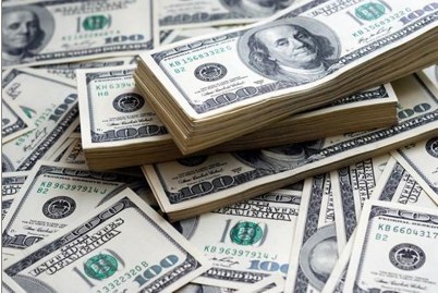 تراجع الدولار عالميا