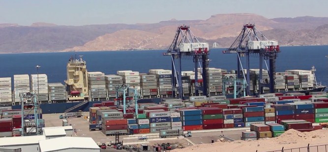 دعوات لمراجعة اتفاقيات المملكة الاقتصادية