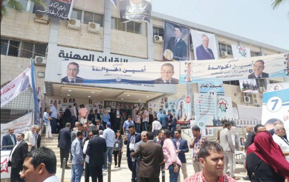 سكان الشم 1740ساني 1740طالبون بنقل انتخابات