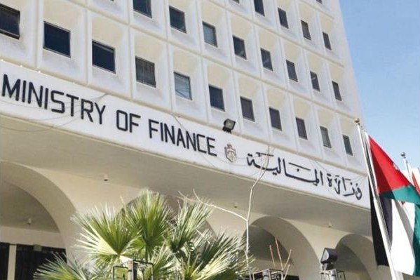 %95.6 نسبة الدين للناتج المحلي الإجمالي