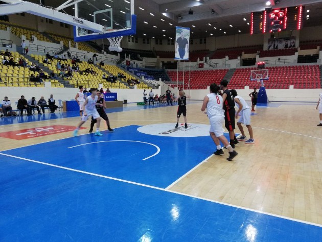 انطلاق المرحلة النهائية لدوري الناشئين سن