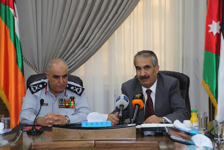 وزير الداخلية يزور المديرية العامة للدفاع