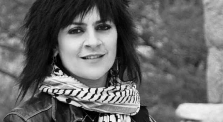 وفاة الفنانة الفلسطينية ريم بنا