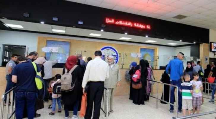 الاحتلال يمنع سفر 6 فلسطينيين للأردن