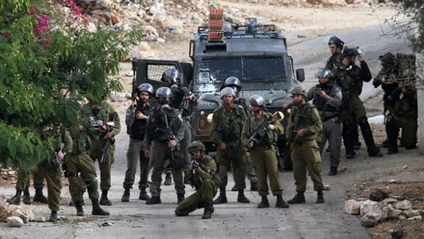 الاحتلال يتوغل شرق القرارة والبريج في