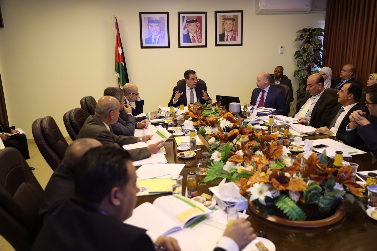 بحث الاستراتيجية الوطنية لتطوير النظام الاحصائي