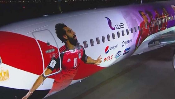 انتقادات لصورة محمد صلاح على طائرة