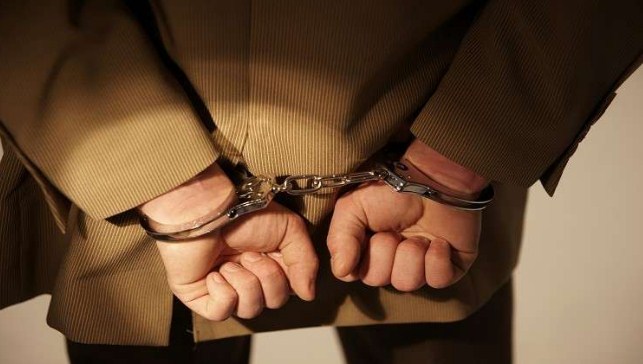 السجن لقتله أمه لم يردعه عن