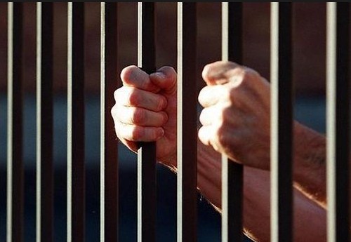 السجن 10 سنوات لخمسيني هتك عرض